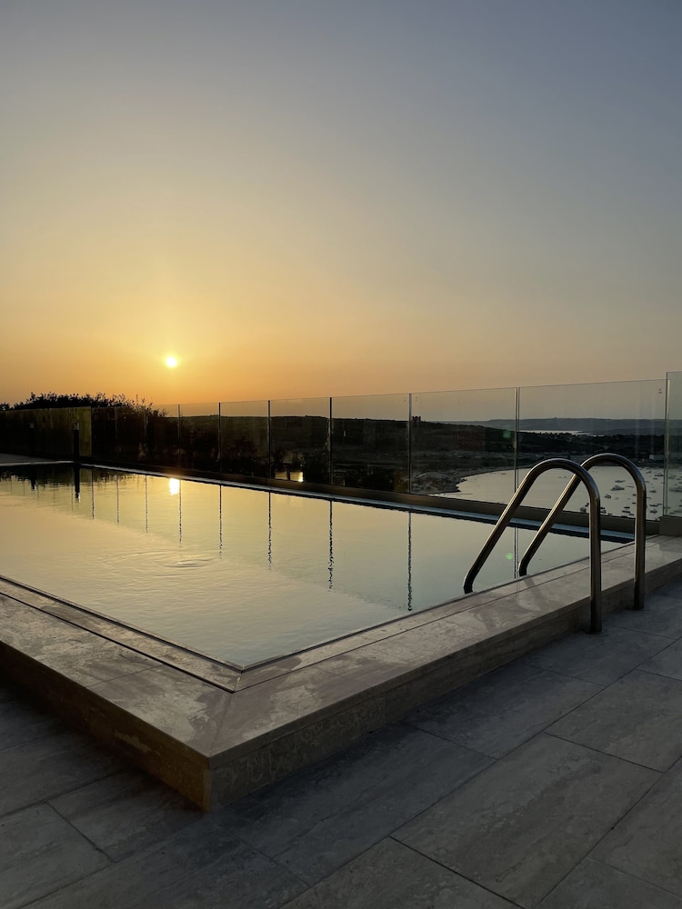 Mellieha Vacations - Hotel VIU57 - Property Image 3