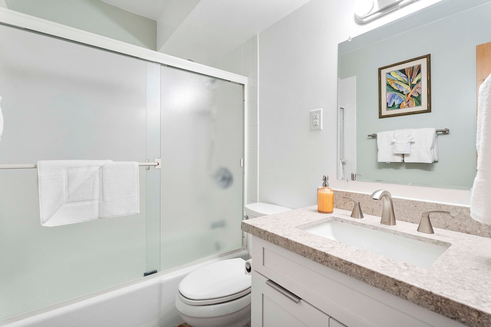 Ocean Front Condo - Vrkcv