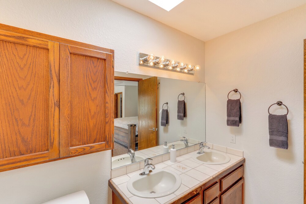 3 Mi to Water: Lake Havasu City Family Home!