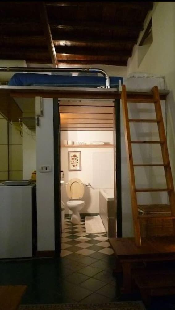 Hello Trastevere - Bed & Breakfast