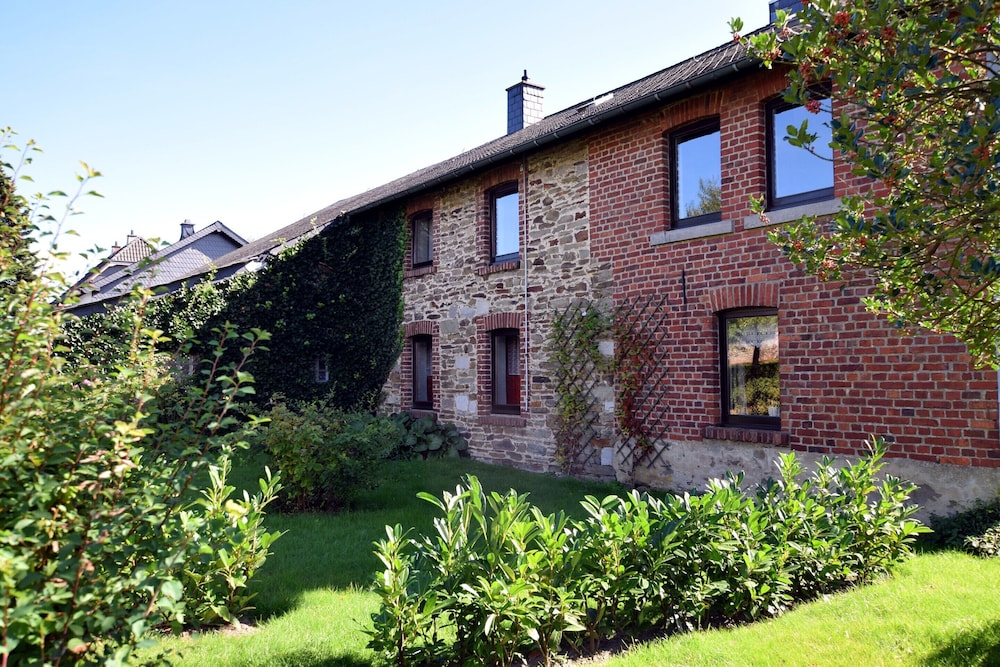Holiday Home for 8 People in Butgenbach