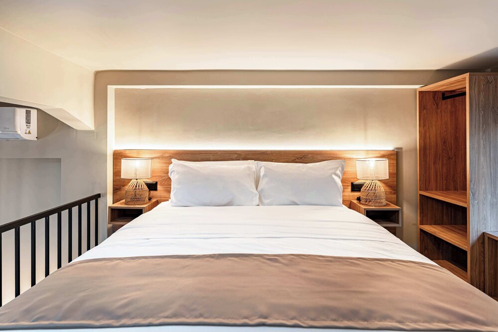 Noemi City Lofts