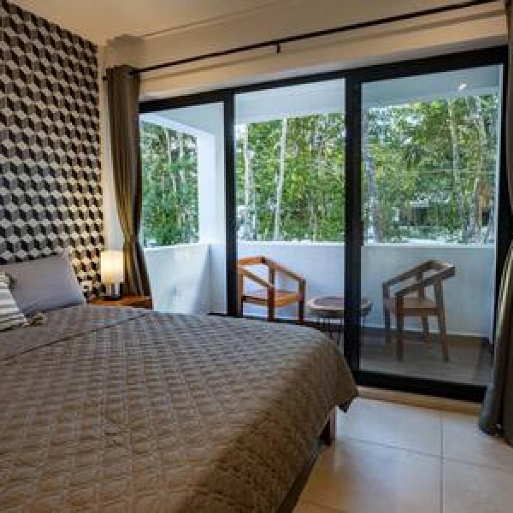 Villa Sayil Pool AC Internet Beach Club