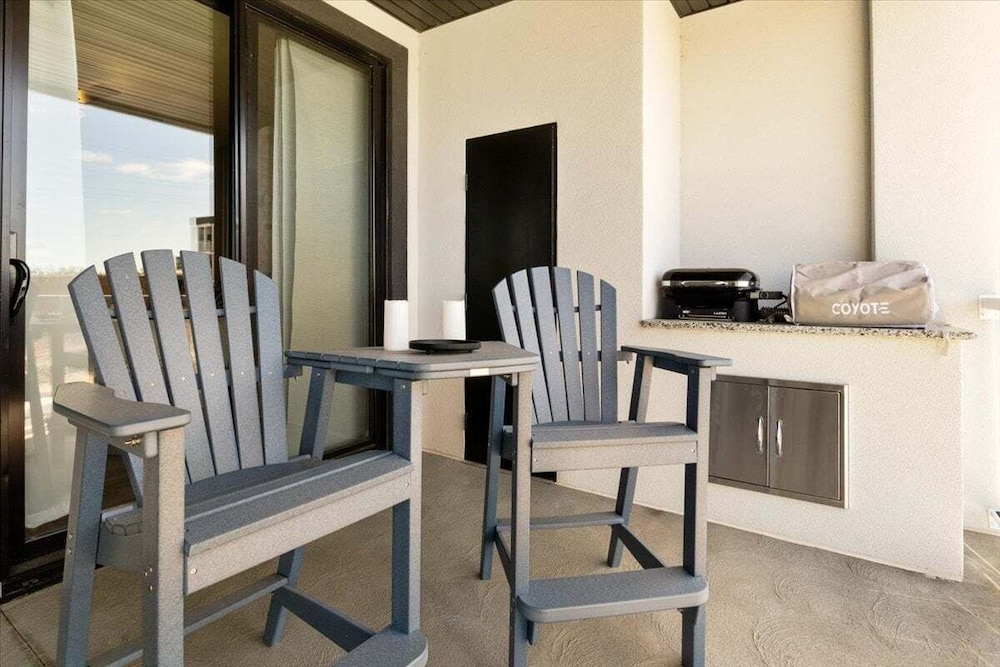 19mm Family-friendly, Bunks & Games at Topsider w/ 2 Pools