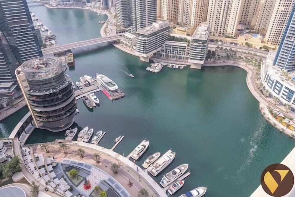 Vogue JW Marriot 23rd floor Marina View
