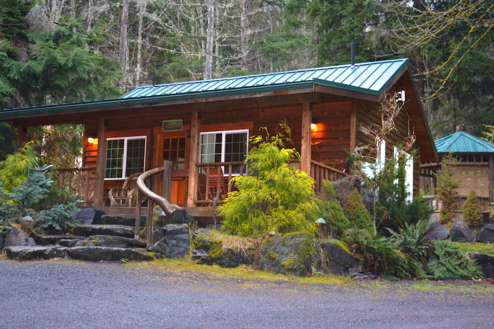Copper Creek Inn at Mt Rainier