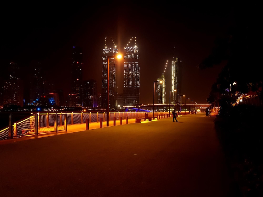 Stunning Sea Views on Dubai s New Luxury Island