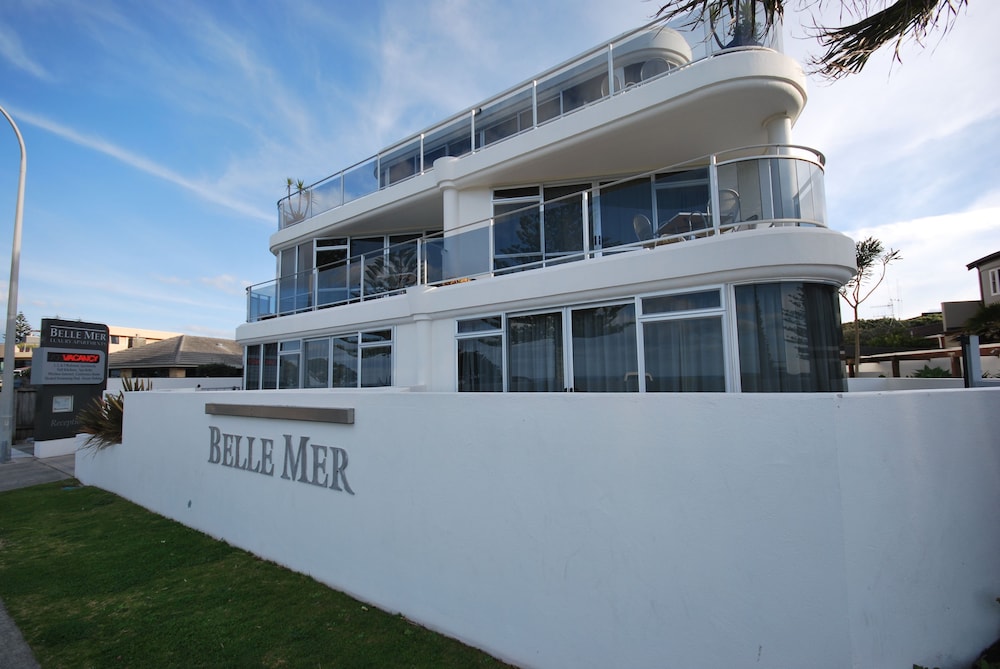 Hotel Belle Mer Beachfront Apartments - Self Serviced