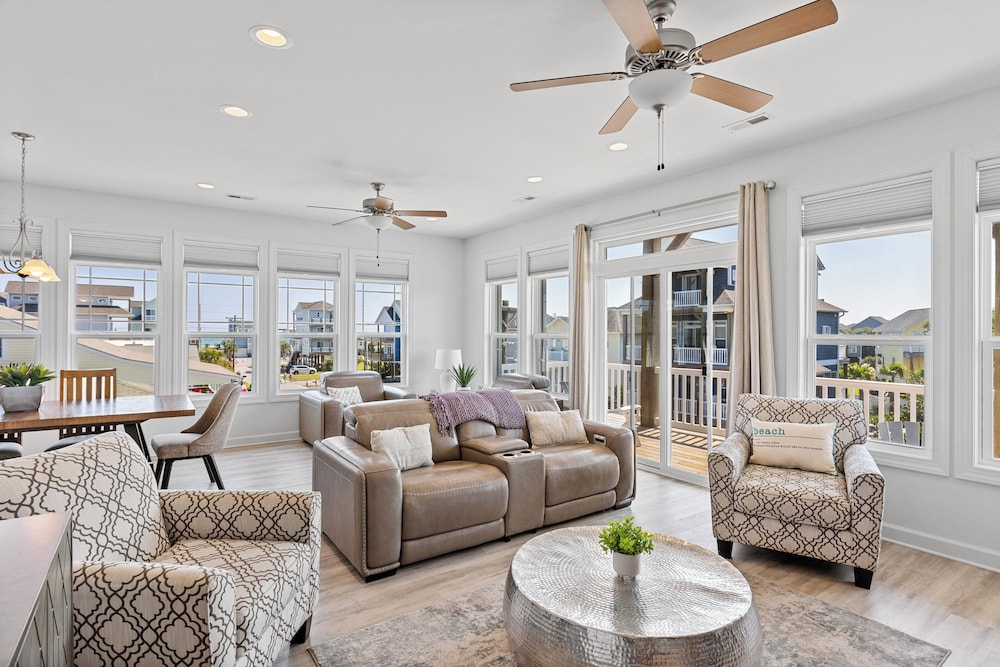 Across the Pond by Topsail Realty