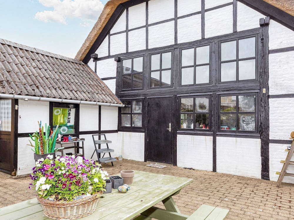 1 Person Holiday Home on a Holiday Park in Hanstholm