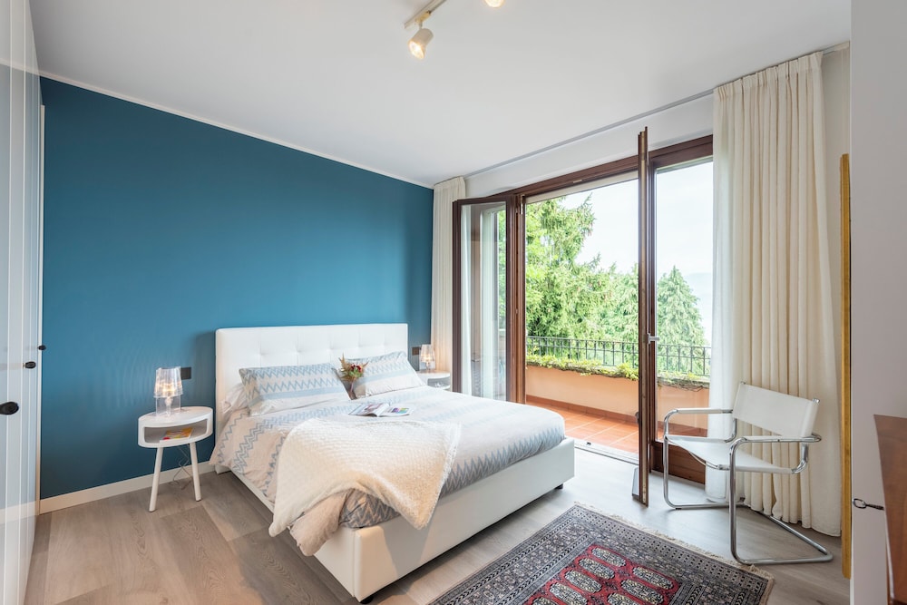 Il Dipinto Sul Lago Stresa Center