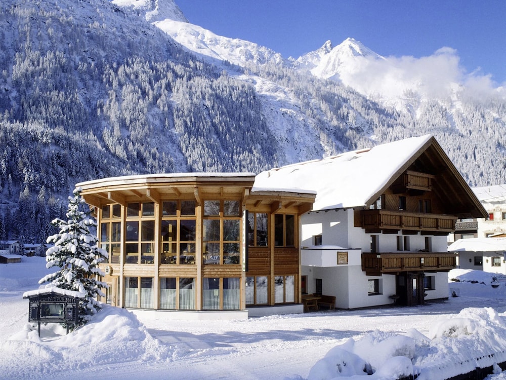 Comfortable Apartment in Langenfeld With ski Storage