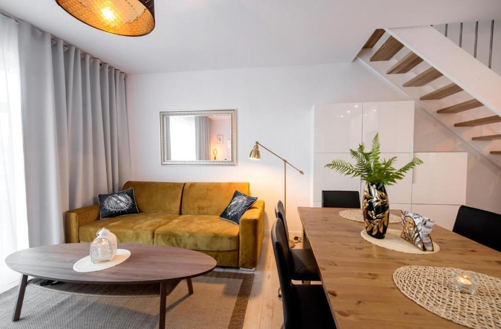 Large Holiday Home, Sauna, Whirlpool