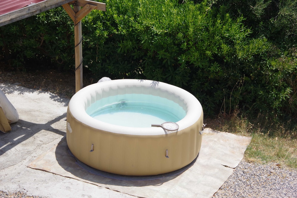 Serene Barbat Escape With Just Minutes From the Beach