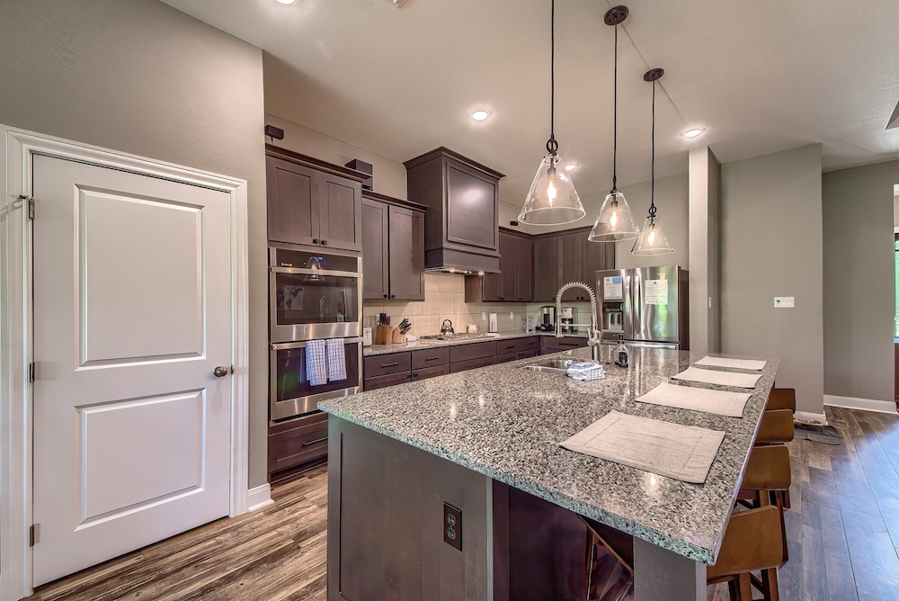 Cl 970 Water You Waiting For? 4 Bedroom Home