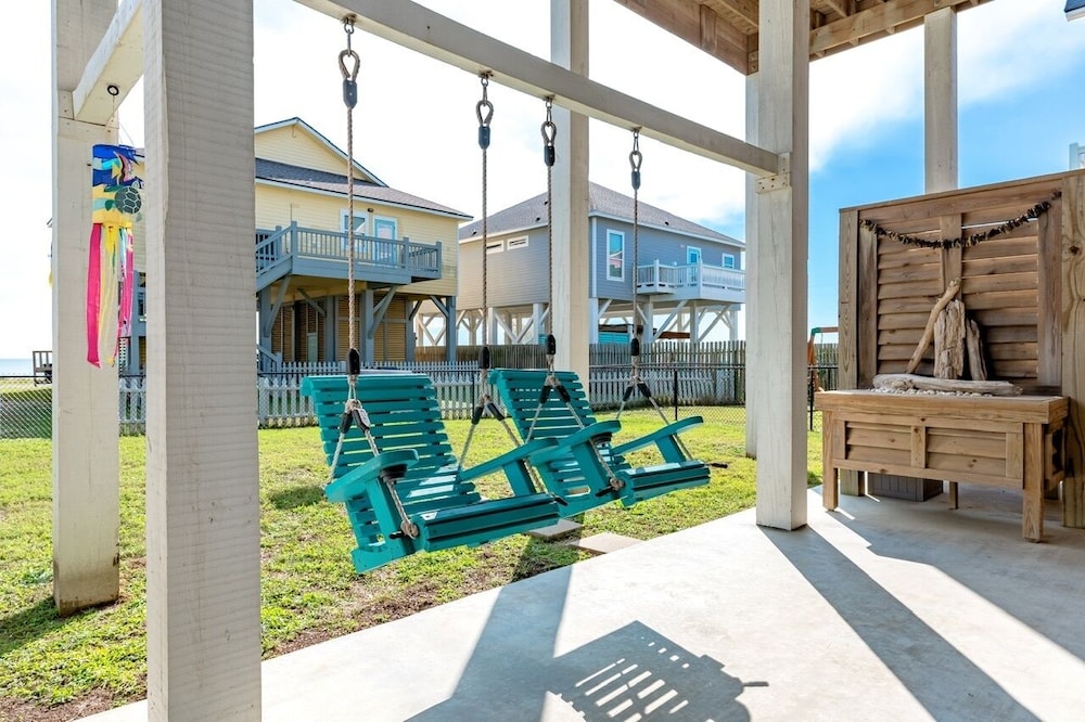 Crystal Breeze 3 Bedroom Home