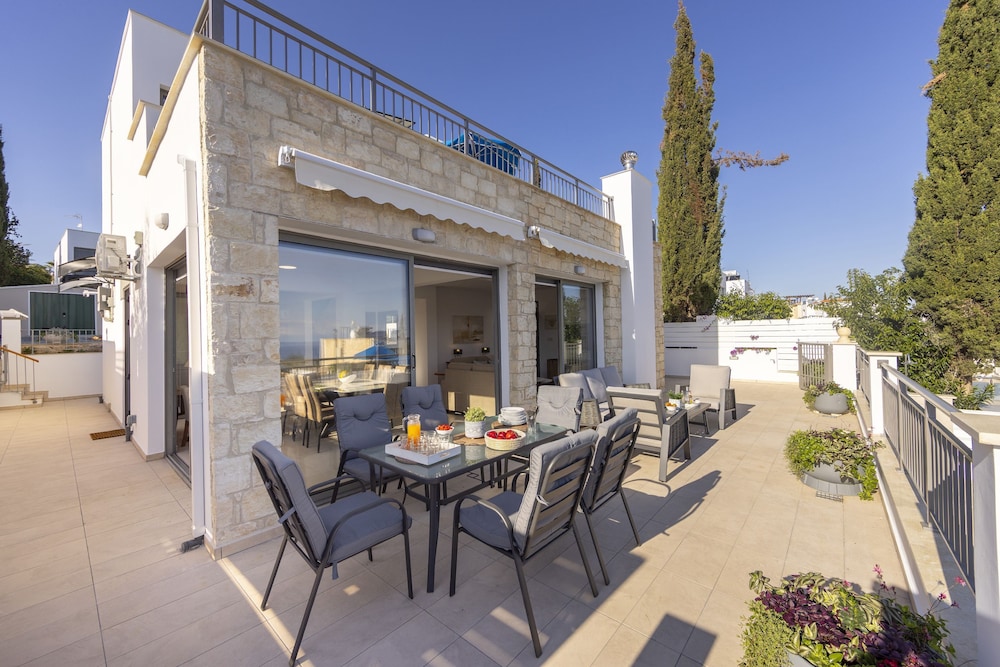 Melissoula Villa in Neo Chorio
