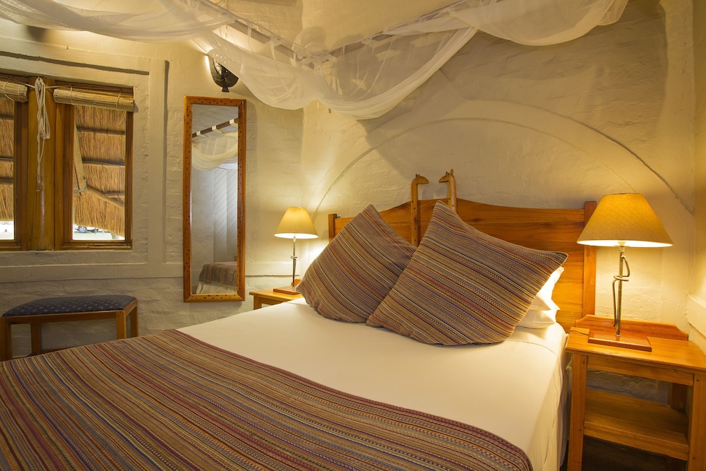 Lokuthula Lodges