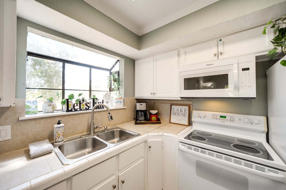 Centrally Located Horseshoe Bay Vacation Rental! - Property Image 23