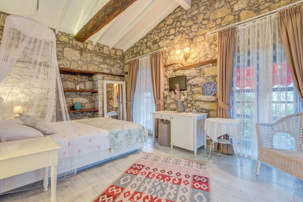 Alacati Eski Ev Hotel - Image 15