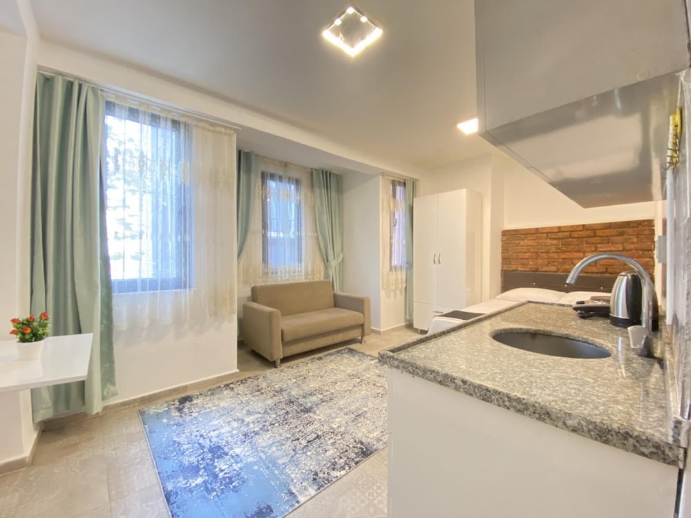 Comfy and Central Studio Flat Near Istiklal Street