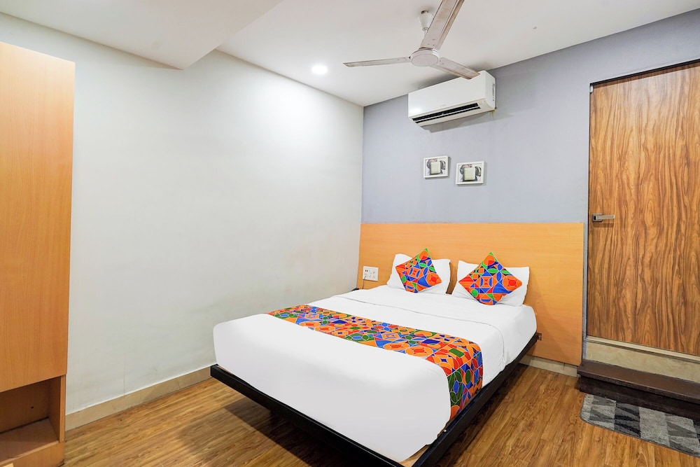 Fabhotel The Park View