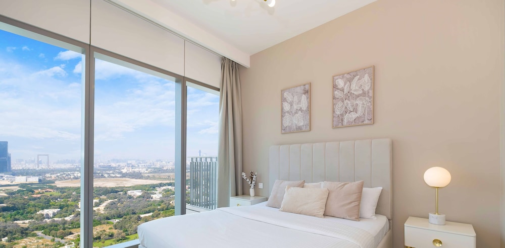 LUX The Burj Khalifa Downtown View Suite