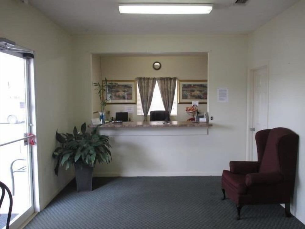 Royal Inn Taylorsville - Property Image 29