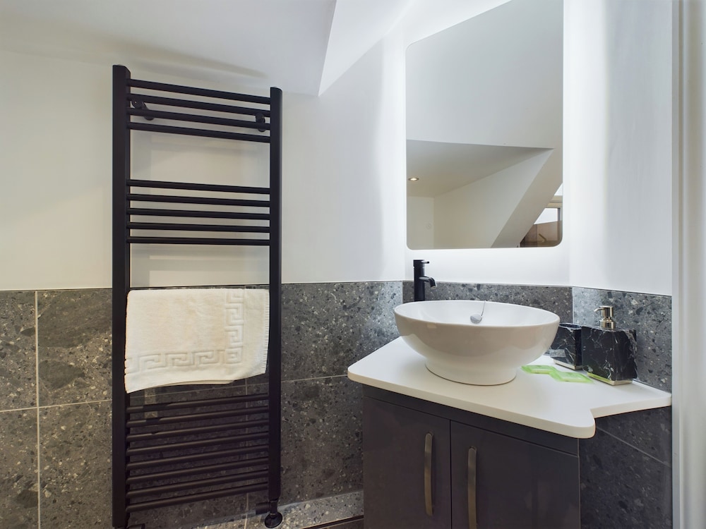 Seaside Escape Retreat in Westcliff-on-sea