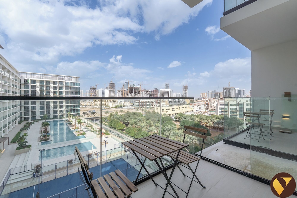 Binghatti Phoenix JVC Near Circle Mall