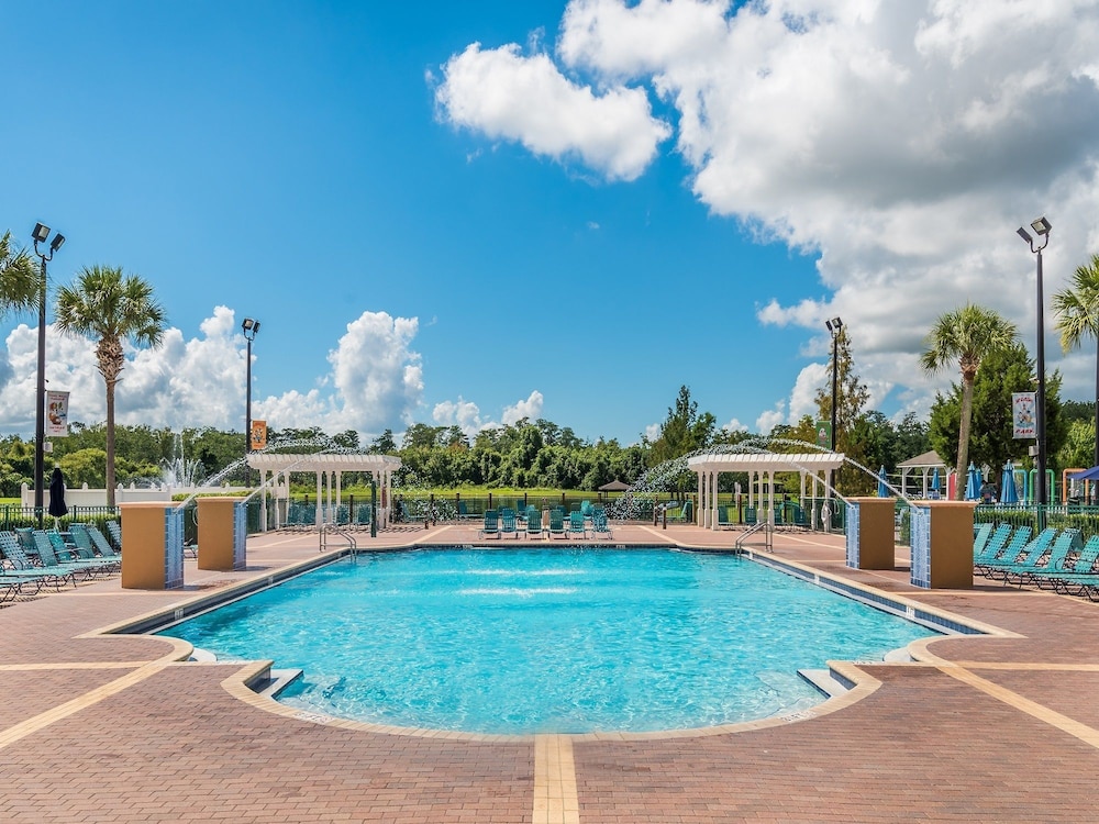 Ec21ha - 3 Bedroom Townhome In Villas at Seven Dwarfs Lane, Sleeps Up To 6, Just 6 Miles To Disney