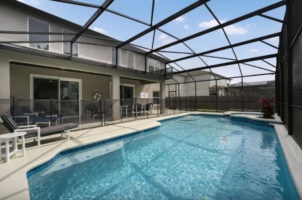 6Br Retreat W/ South Pool, Spa & Game Room Fun