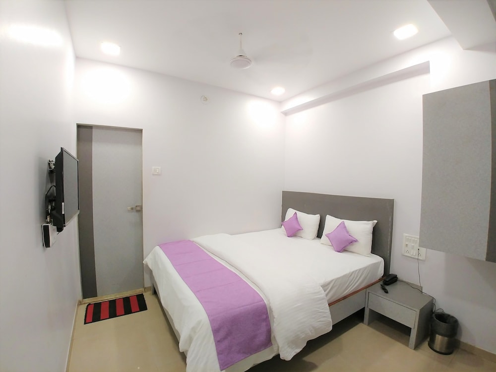 Hotel Mangal Residency
