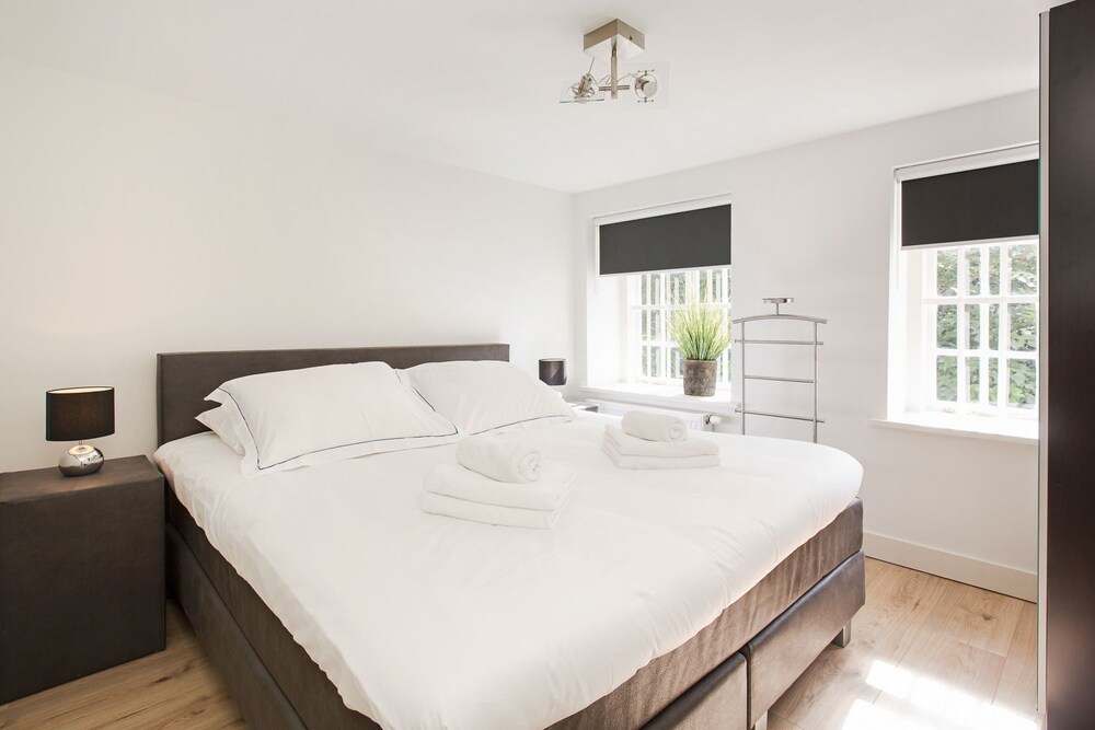 Canal Garden Apartment 11