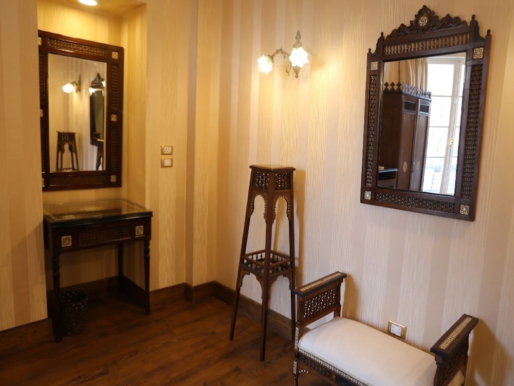 Royal Apartments in Cairo Down town