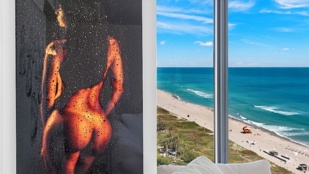 Luxury Vacation Rentals in South Beach by LRMB