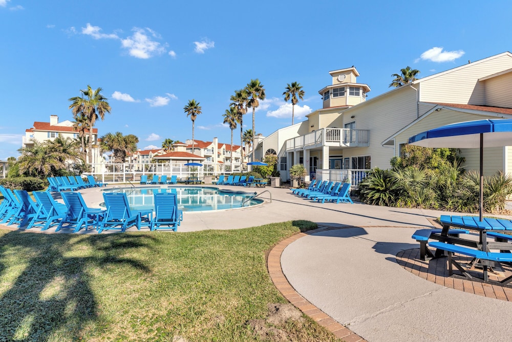 The Lazy Turtle by Silver Sands Vacation Rentals