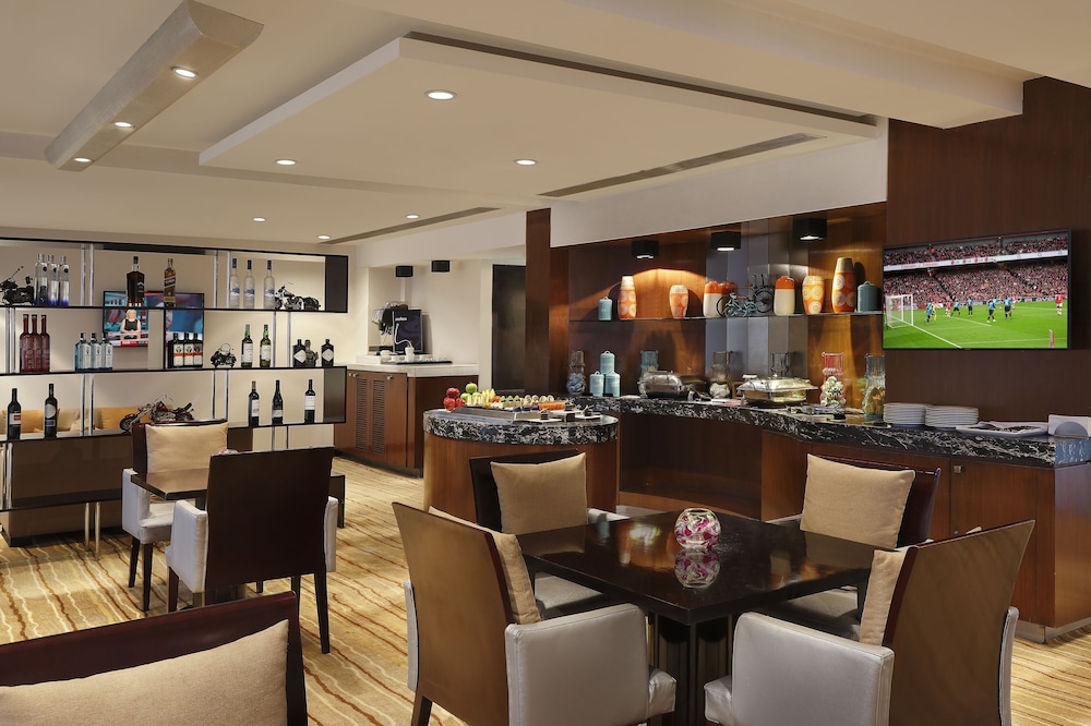 Mumbai Vacations - Novotel Mumbai Juhu Beach Hotel - Property Image 88