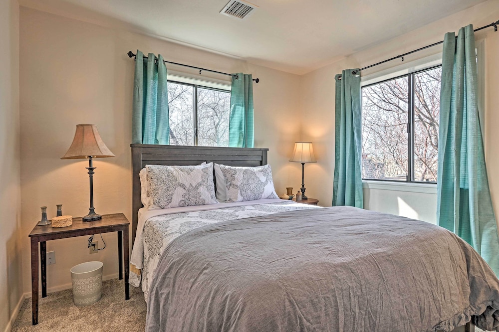'the Eagar House' White Mountains Gem w/ Views! view 5