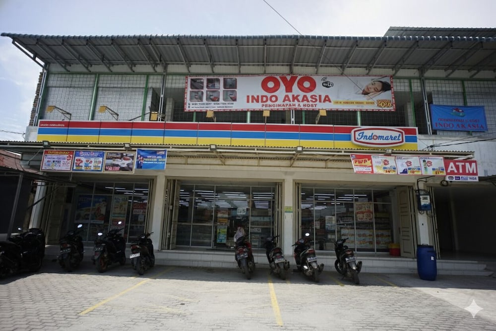 OYO 94903 Akasia Guesthouse