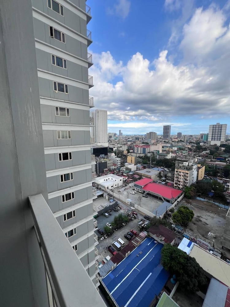 COAST RESIDENCES