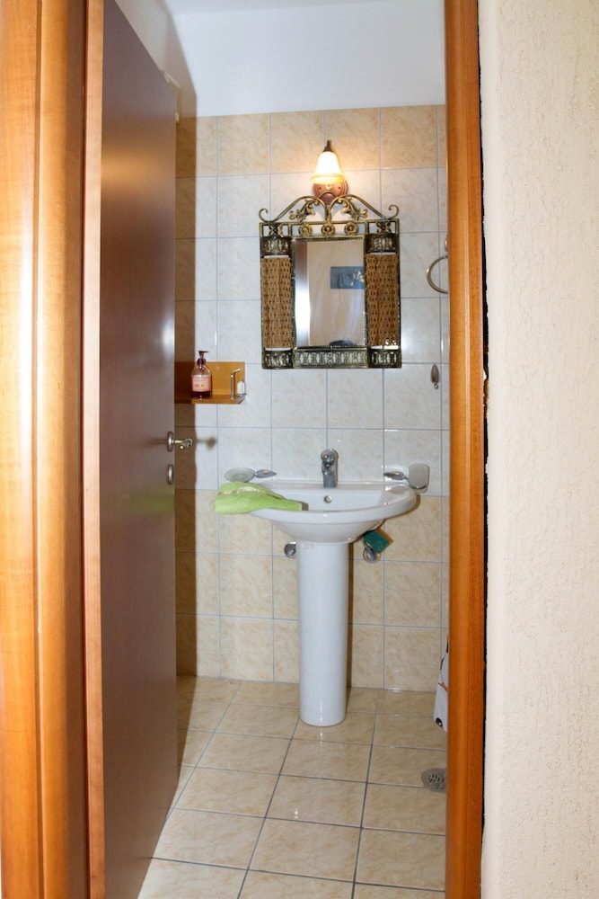 Photo 27