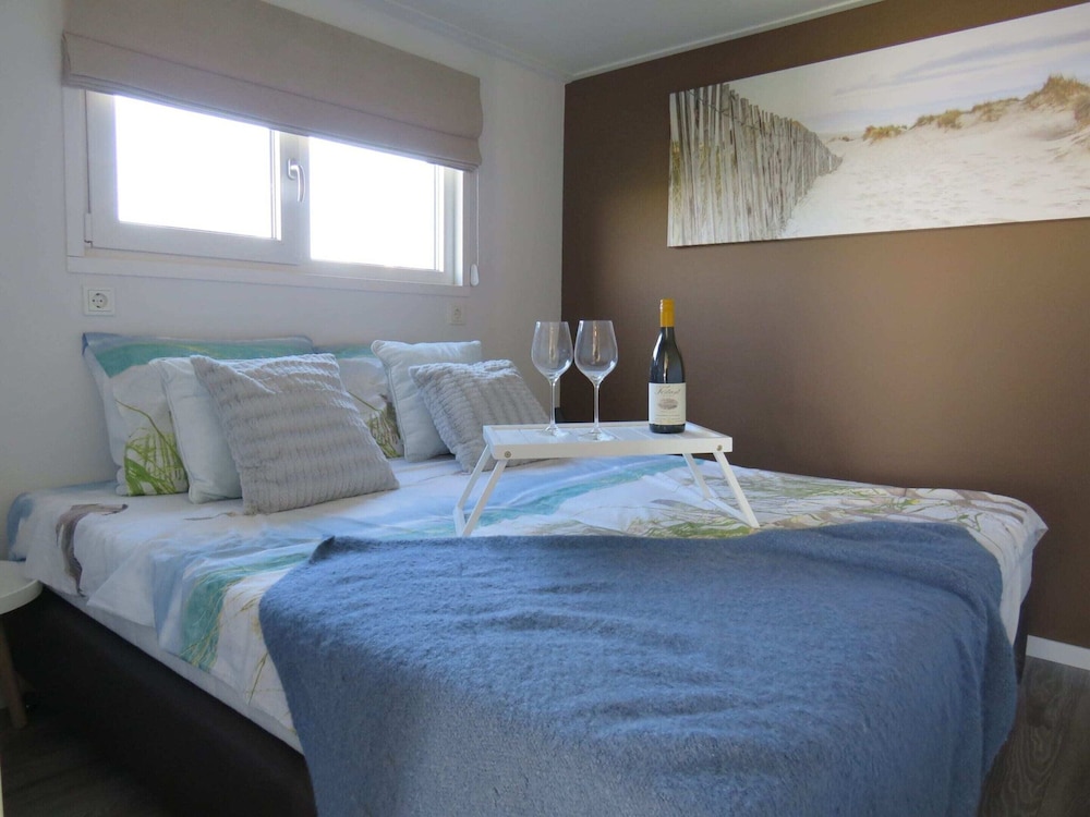 Modern Chalet With Dishwasher on the Markermeer