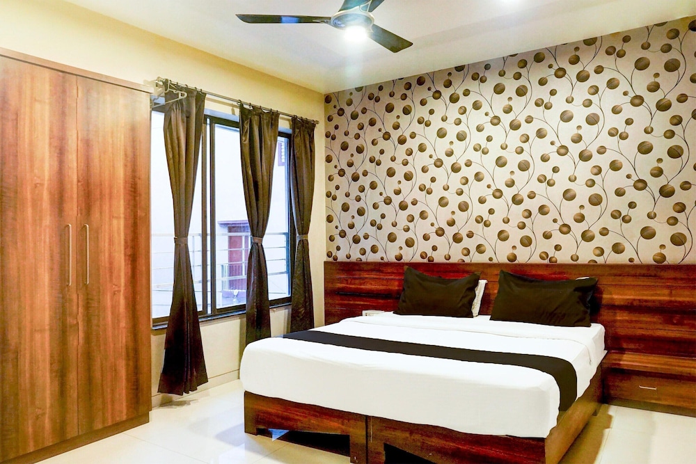 Elite Stays at Viman Nagar Kharadi