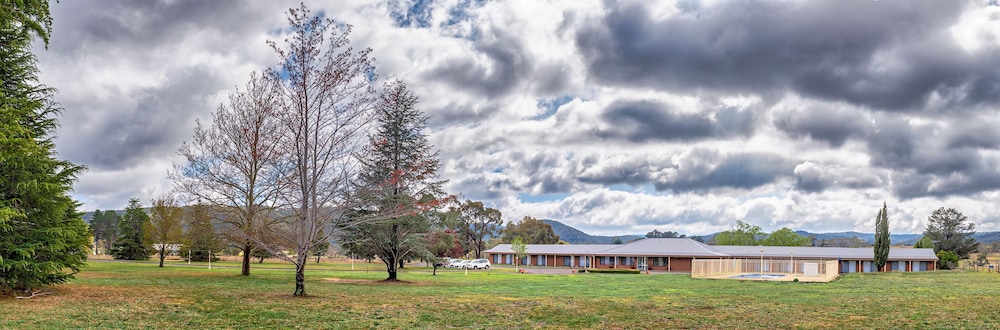 Bushmans Motor Inn