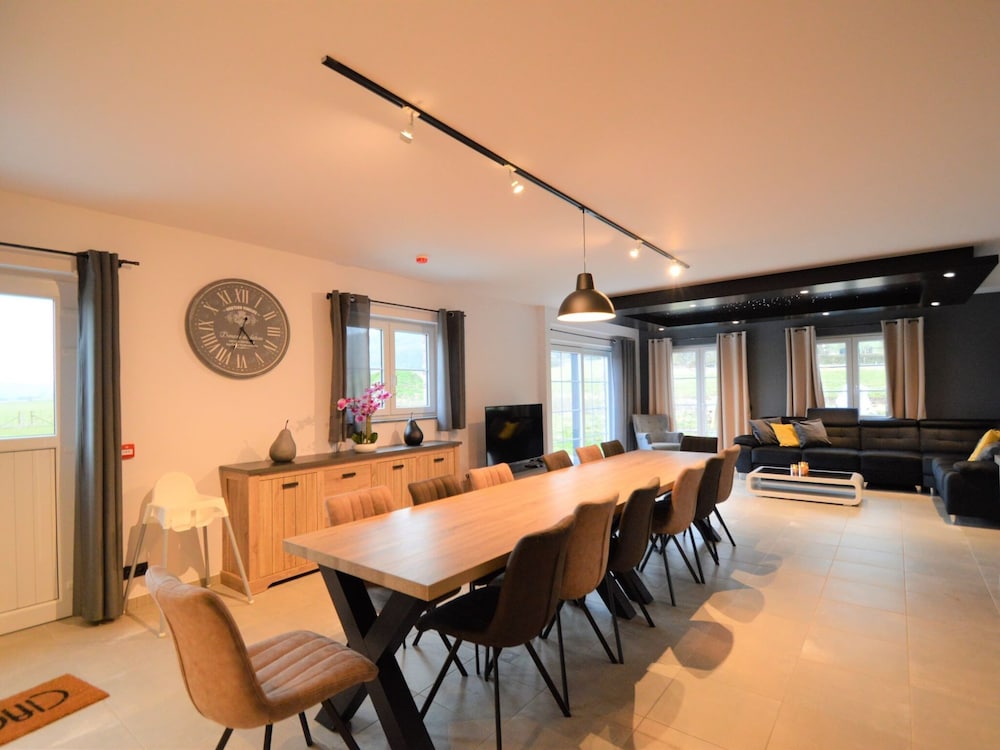 Holiday Home in Beauraing With Fenced Garden
