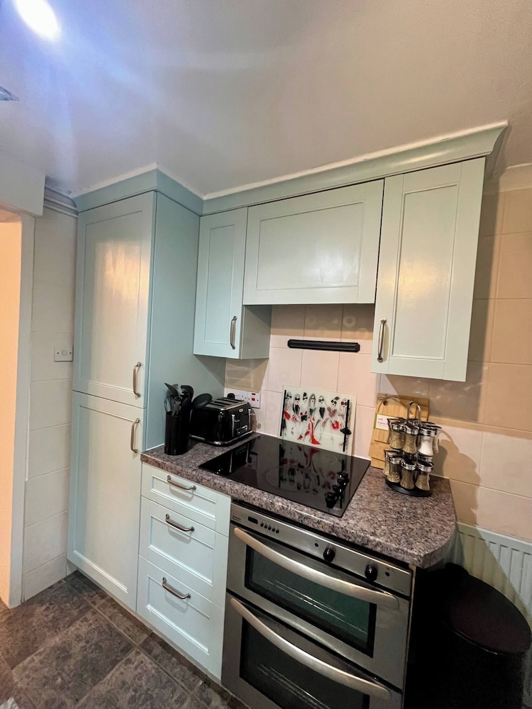 Beautiful & Cosy Apartment in Brighton BN2 3AD