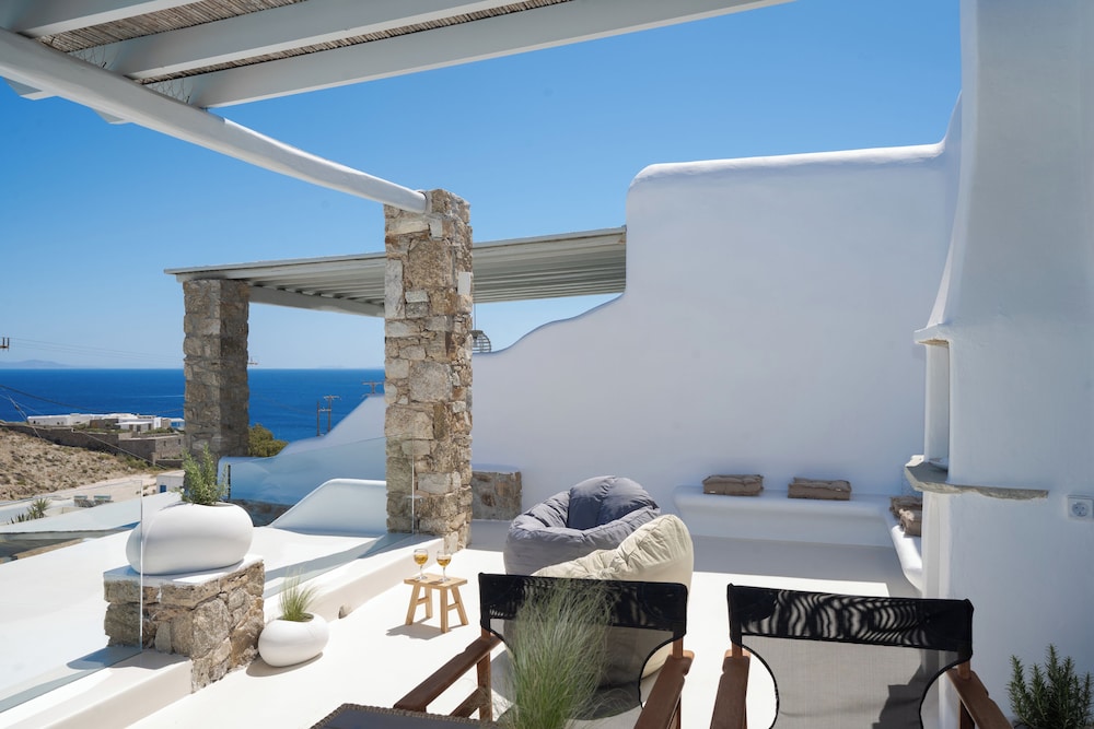 CAVO BLUE VILLAS