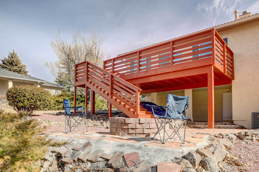 Mountain-view Deck: Pet-friendly Home in Prescott view 3