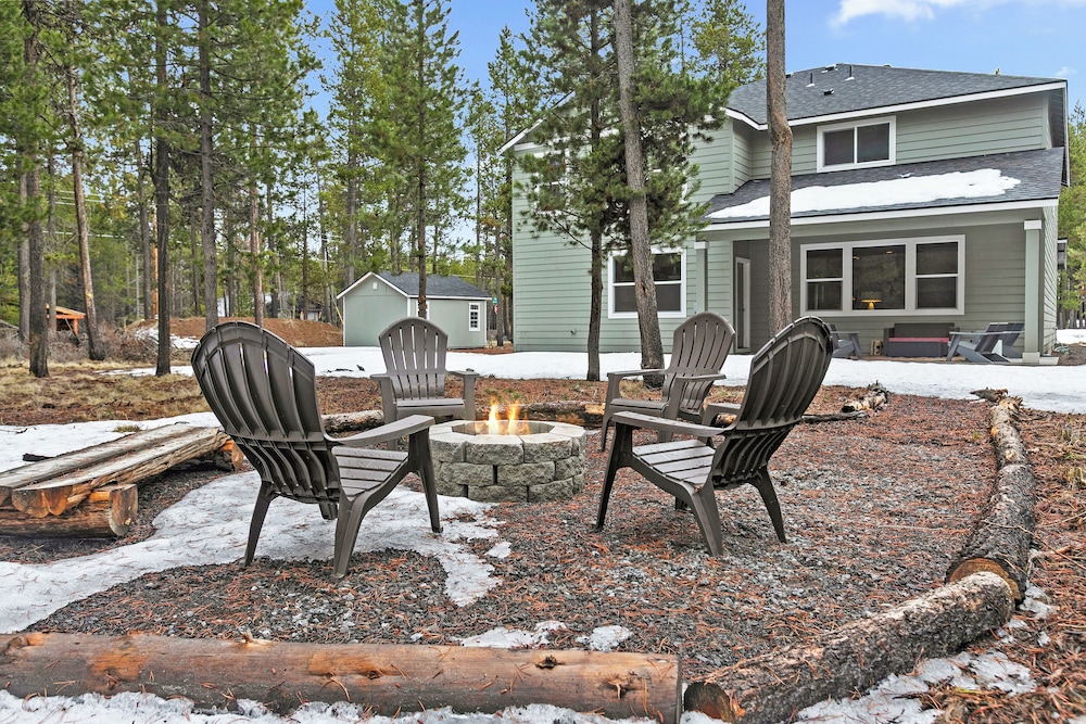 Moonlit Forest Retreat - Fireside Nights